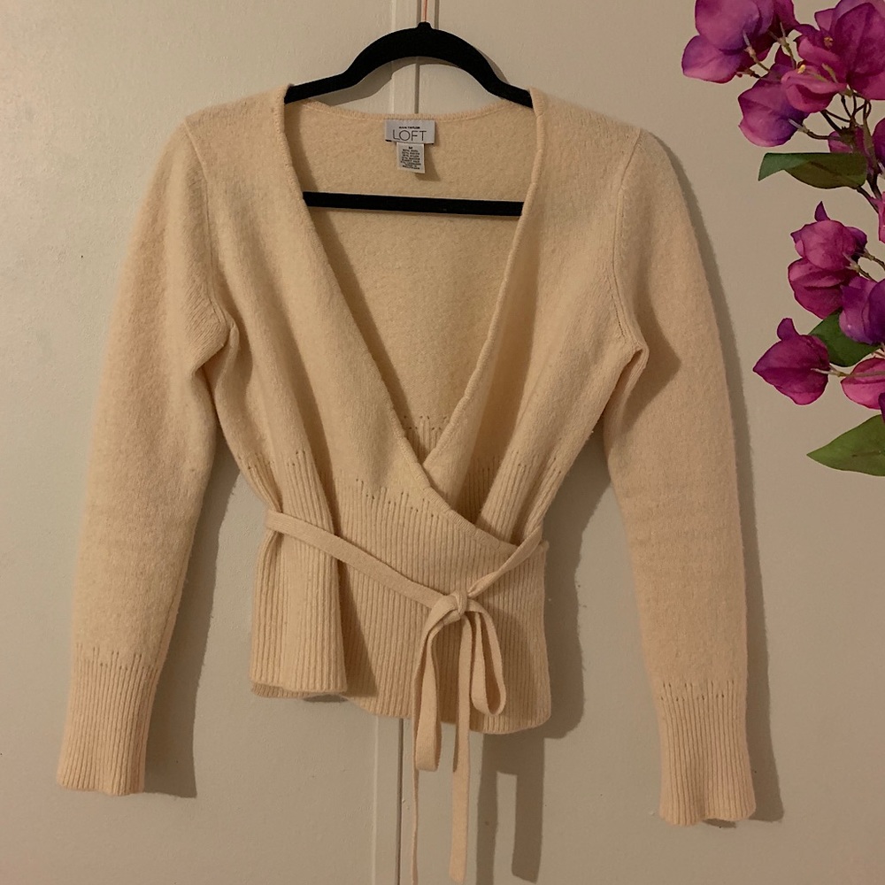 🆕 Ann Taylor LOFT wrap cardigan